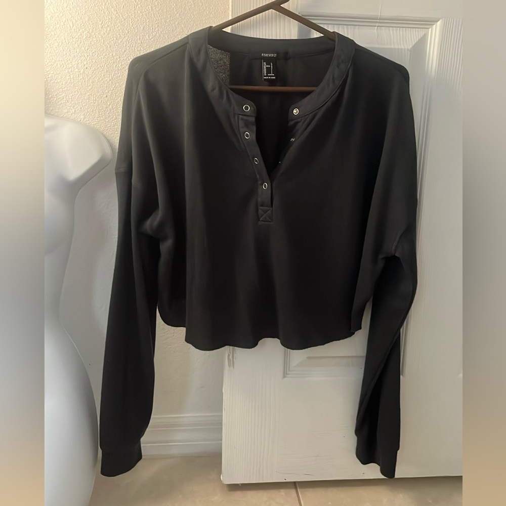 Forever 21 Dark Navy Blue Button-Up Crop Top - Size Large - $10 - Picture 5 of 5